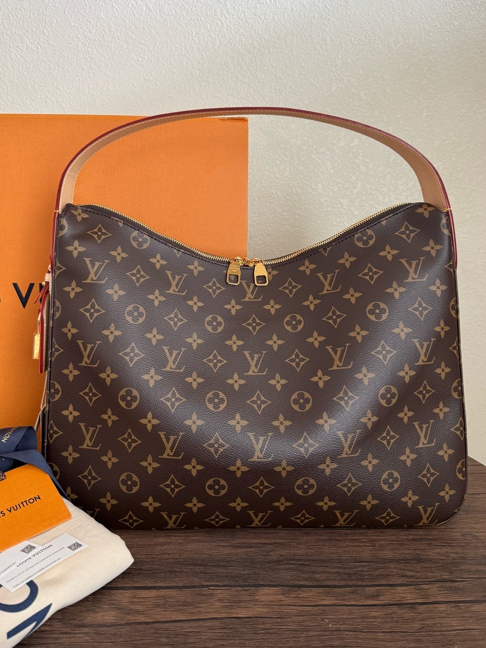 NEW LOUIS VUITTON Slouchy MM Shoulder Bag - Picture 8 of 8
